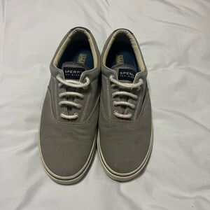 Sperry shoes size 10